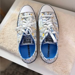 Converse men size 10